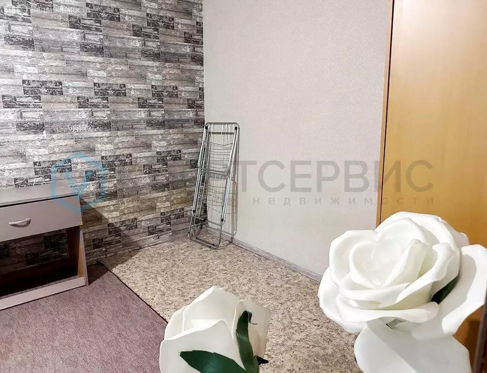 1-комнатная квартира: Омск, улица 10 лет Октября, 145А (36.6 м) - Фото 1