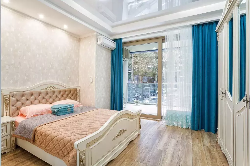 1-к кв. Крым, Ялта Приморский парк имени Гагарина кв-л, 9 (55.0 м) - Фото 0