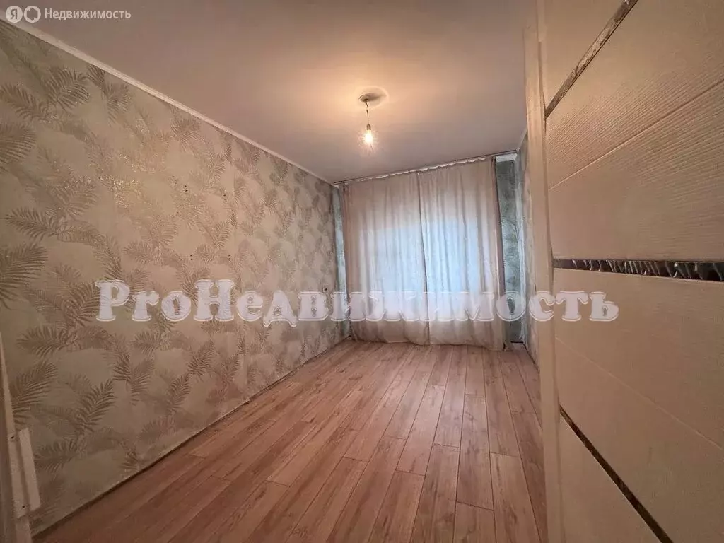 3-комнатная квартира: Шагонар, Саяно-Шушенская улица, 7 (69.5 м) - Фото 1
