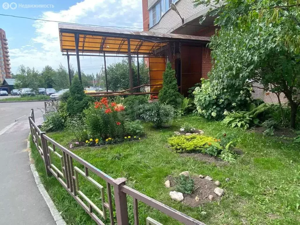 2-комнатная квартира: Дмитров, улица Архитектора В.В. Белоброва, 9 ... - Фото 1