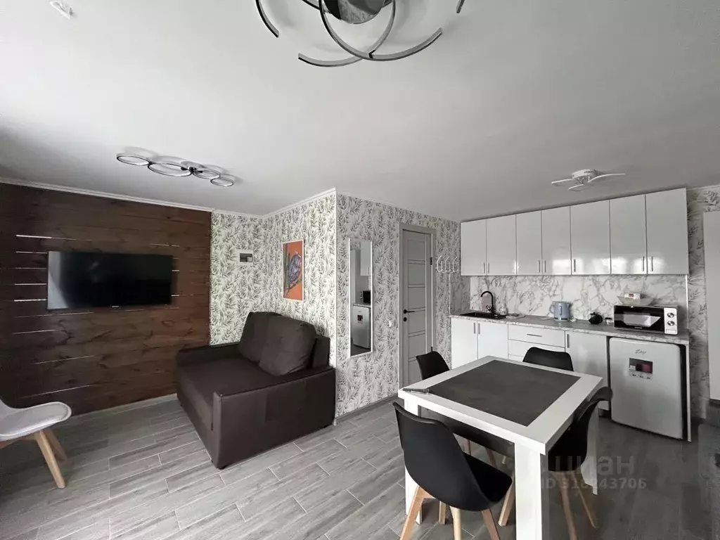 Дом в Воронежская область, Рамонь рп ул. Победы, 17Е (30 м) - Фото 1