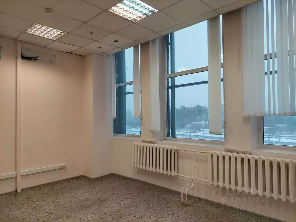 Офис в Свердловская область, Екатеринбург ул. Серафимы Дерябиной, 24 ... - Фото 2