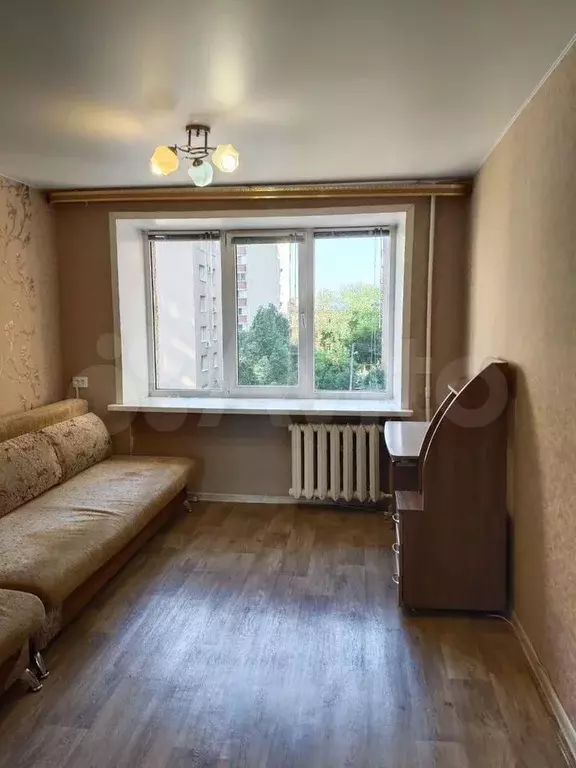 Комната 19 м в 1-к., 4/4 эт. - Фото 0