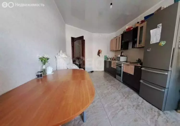 2-комнатная квартира: Тюмень, улица Газовиков, 33 (72.7 м) - Фото 2