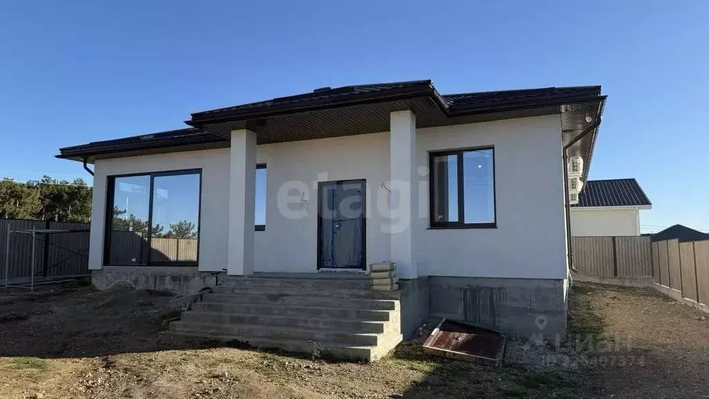 Дом в Крым, Симферопольский район, с. Мирное ул. Софиевская (125 м) - Фото 1