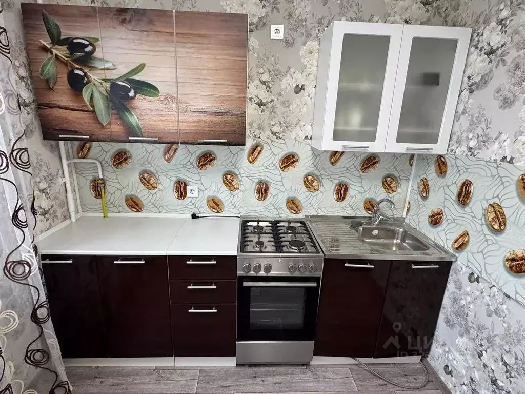 1-к кв. Брянская область, Брянск ул. Молодой Гвардии, 60А (37.0 м) - Фото 1