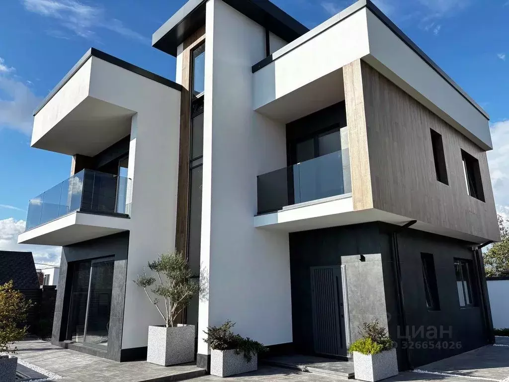 Дом в Краснодарский край, Сочи городской округ, с. Верхневеселое  (300 ... - Фото 2