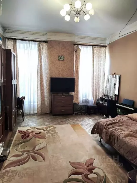 Комната Санкт-Петербург Вознесенский просп., 18 (33.1 м) - Фото 1