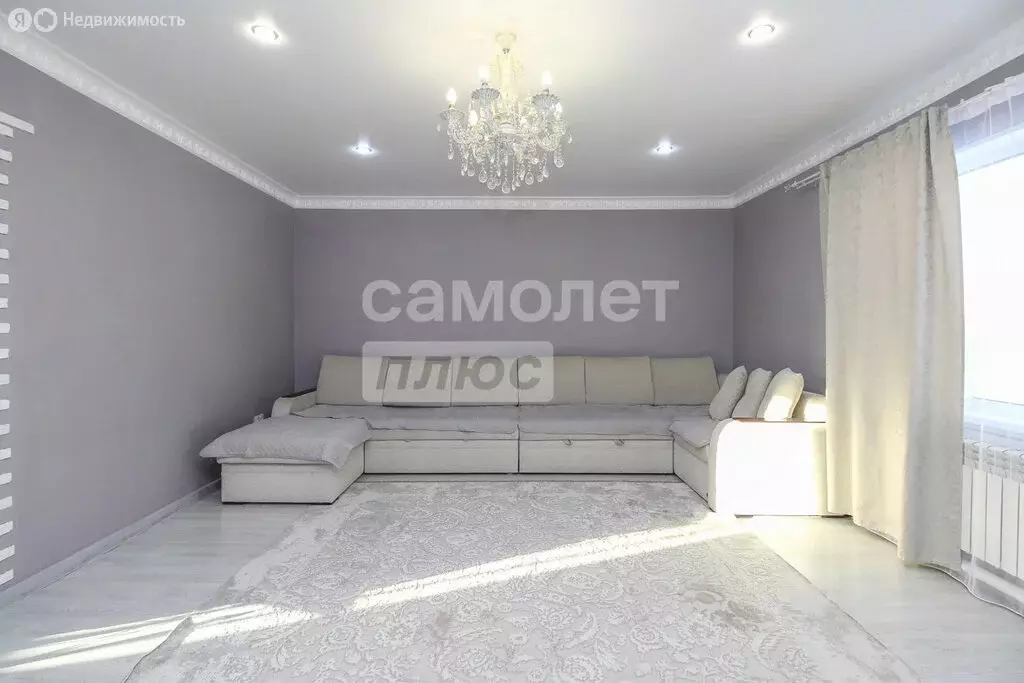 Дом в село Троицкое, Янтарная улица, 6 (200 м) - Фото 1