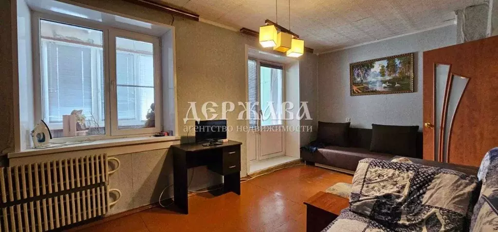 1-к кв. Белгородская область, Старый Оскол Лебединец мкр, 22 (30.0 м) - Фото 0