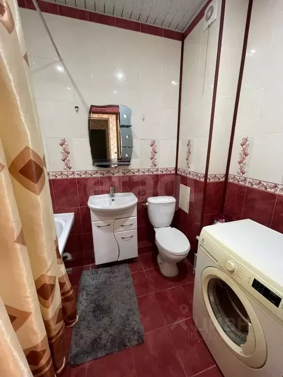 2-к кв. Дагестан, Каспийск просп. М. Омарова, 6Б (68.0 м) - Фото 1