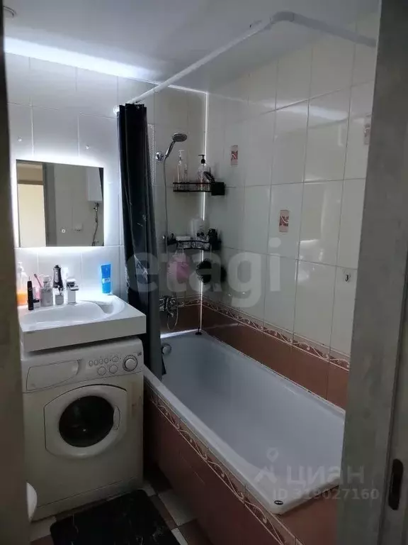 2-к кв. Саратовская область, Саратов ул. Имени В.Н. Симбирцева, 7 ... - Фото 0