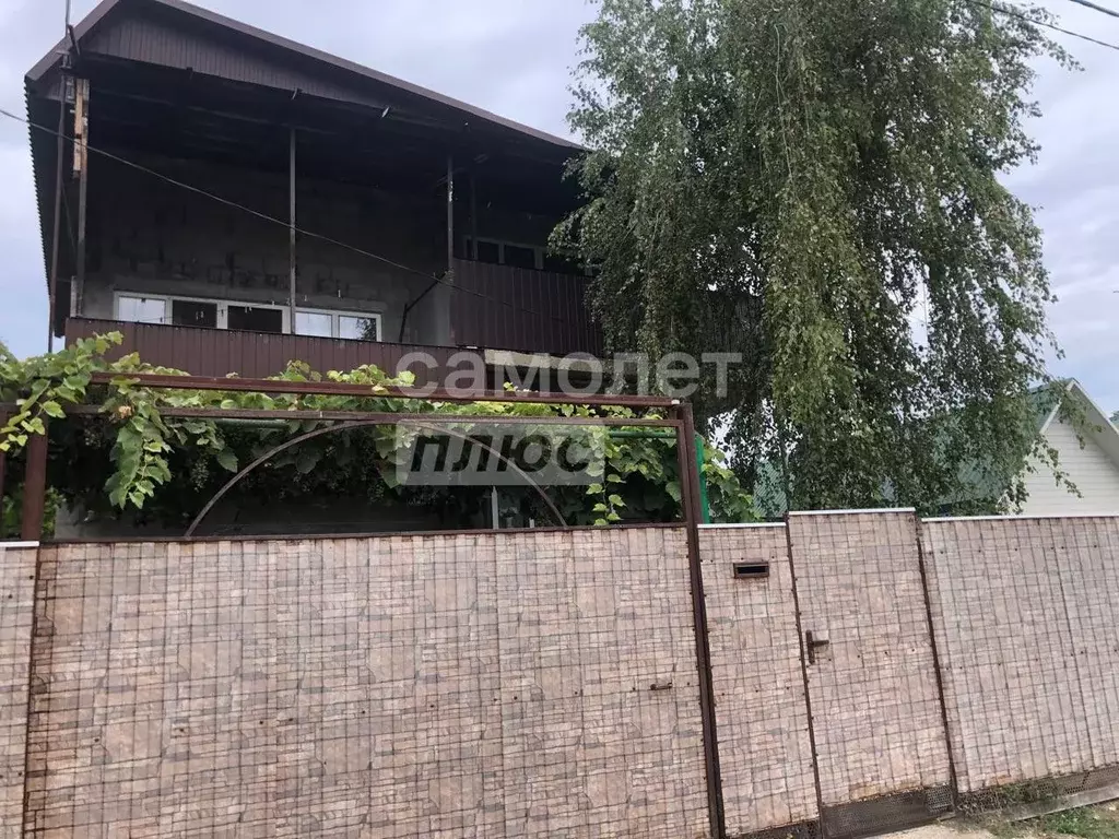 Дом в Краснодарский край, Крымск ул. Карла Либкнехта (170 м) - Фото 2