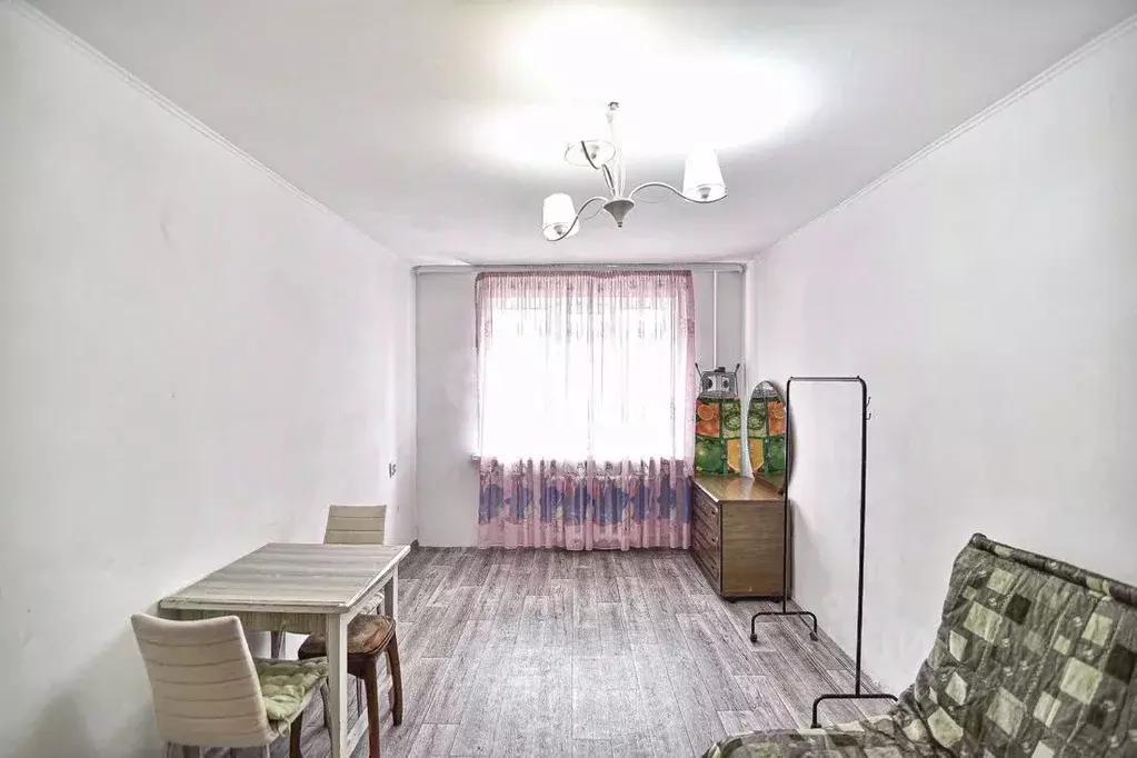 1-к кв. Сахалинская область, Южно-Сахалинск Горная ул., 11 (30.0 м) - Фото 0