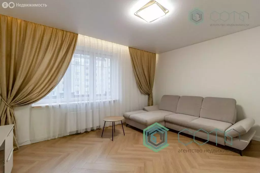 2-комнатная квартира: Калининград, улица Александра Невского, 192к1 ... - Фото 1