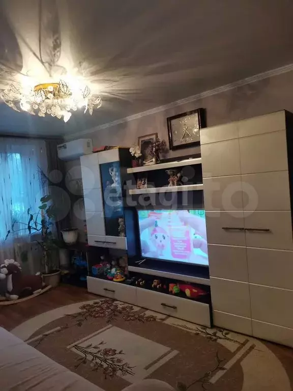 3-к. квартира, 56 м, 2/9 эт. - Фото 1