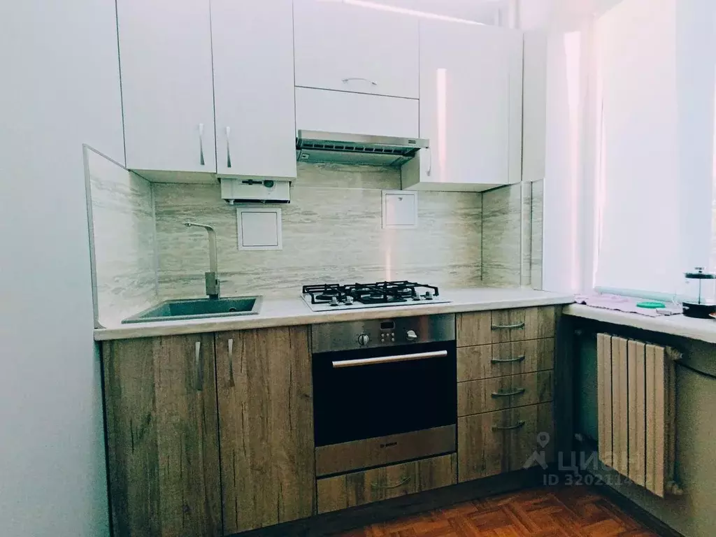 3-к кв. Севастополь ул. Репина, 20 (60.0 м) - Фото 0