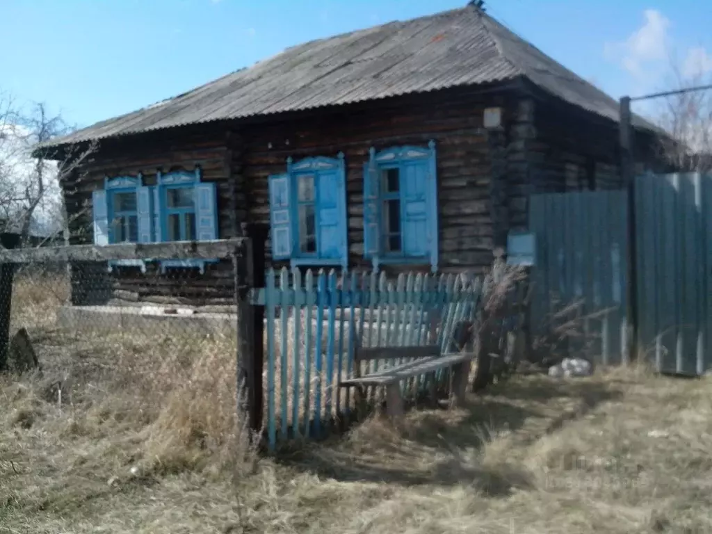 Дом в Курганская область, Сафакулевский муниципальный округ, с. ... - Фото 1