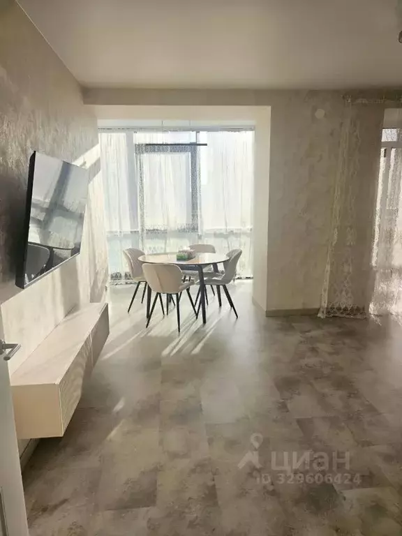2-к кв. Красноярский край, Красноярск ул. Авиаторов, 22 (65.0 м) - Фото 1