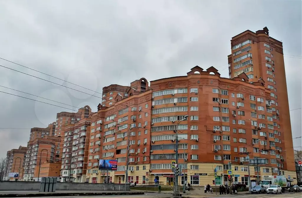 1-к. квартира, 46,6 м, 3/10 эт. - Фото 0
