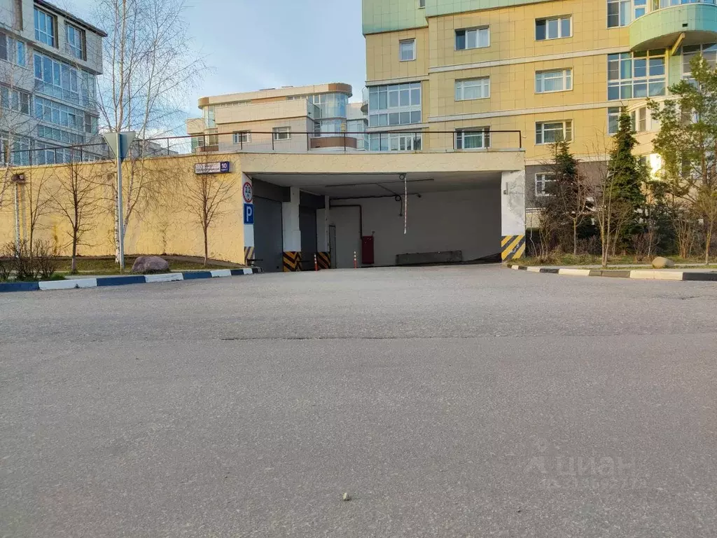 Гараж в Московская область, Красногорск городской округ, д. Глухово ... - Фото 0