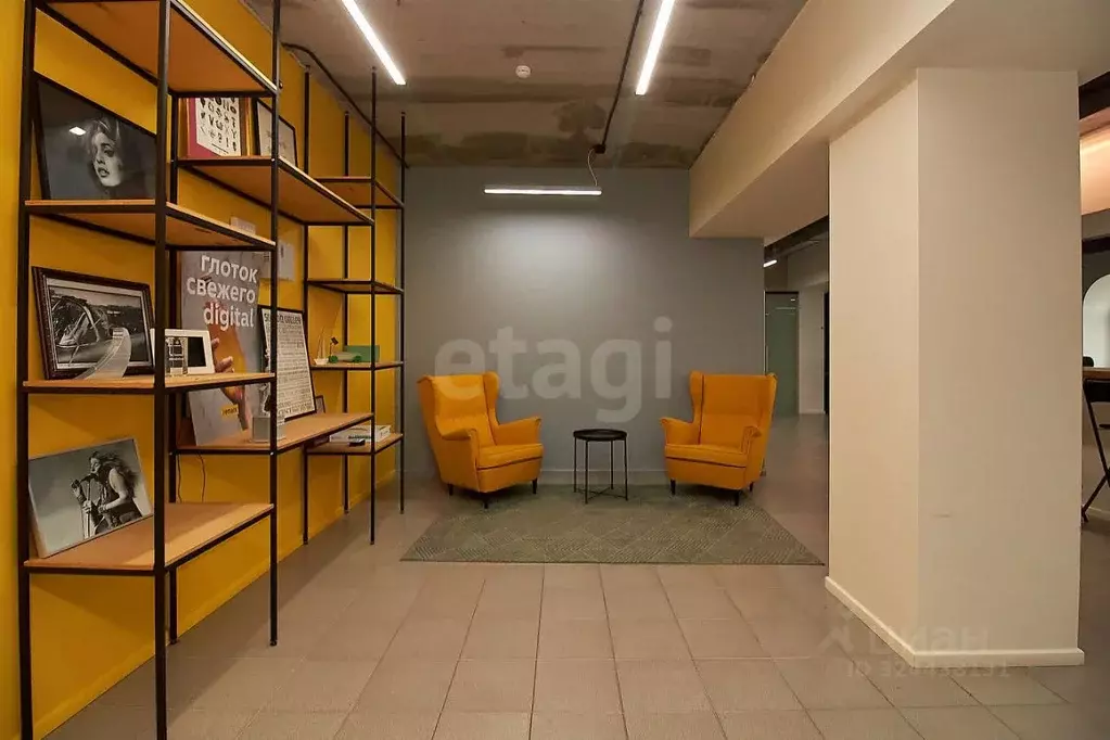 Офис в Тюменская область, Тюмень ул. Урицкого, 16 (402 м) - Фото 1