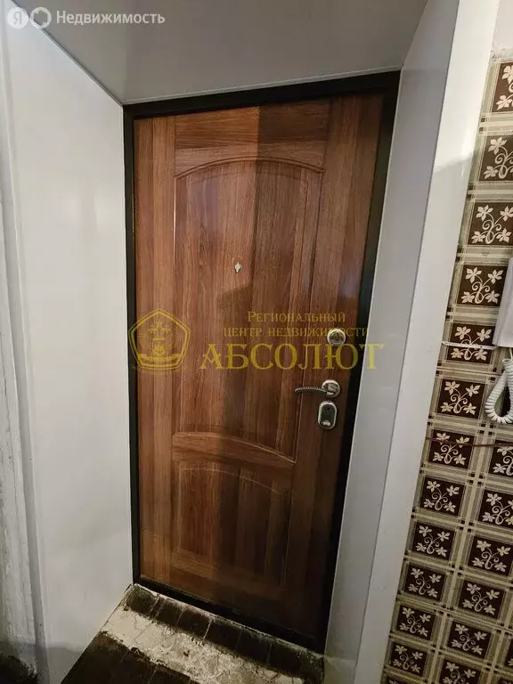 2-комнатная квартира: Ревда, улица Кирзавод, 6 (64 м) - Фото 2