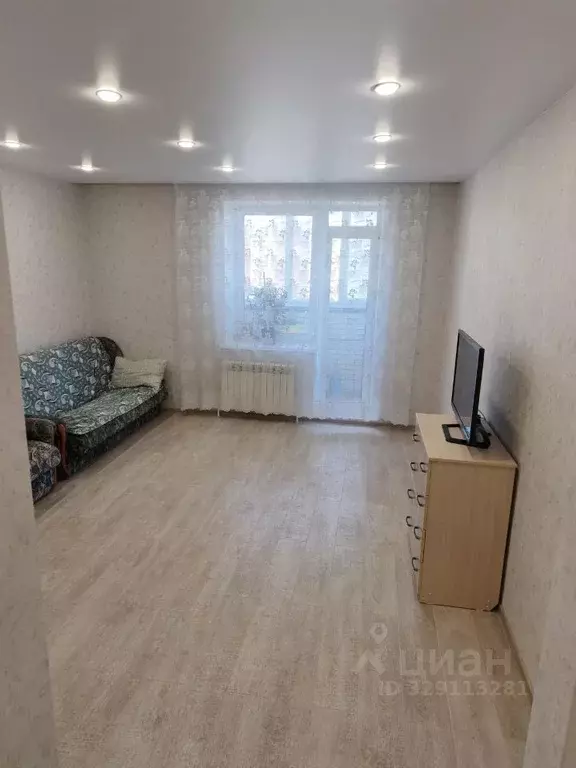Студия Омская область, Омск ул. Архиепископа Сильвестра, 3 (30.0 м) - Фото 2