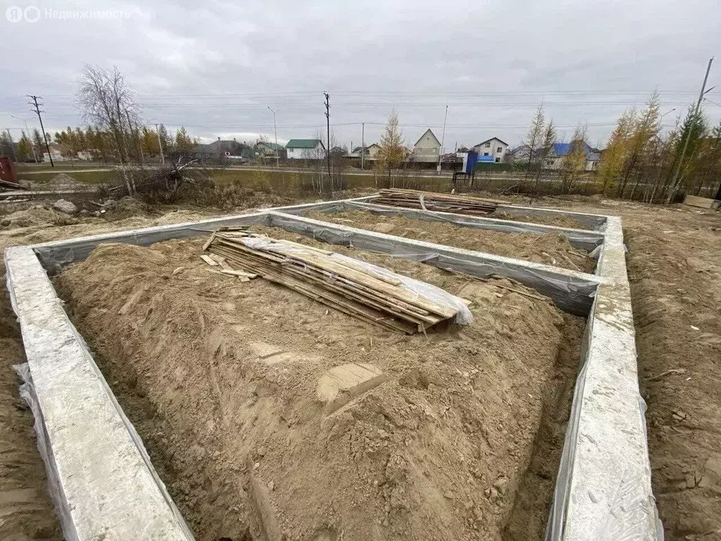 Участок в Новый Уренгой, ДНТ Лира (6 м) - Фото 1