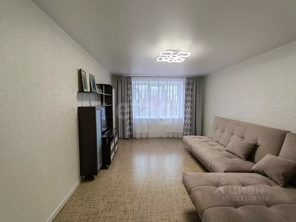 2-к кв. Чувашия, Чебоксары ул. Энтузиастов, 34 (66.2 м) - Фото 1