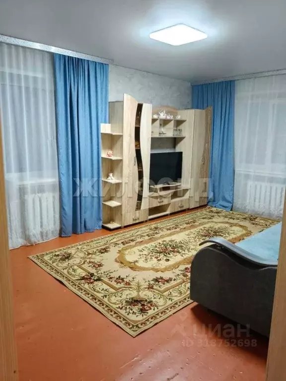 3-к кв. Новосибирская область, Ордынский район, с. Новопичугово ... - Фото 0