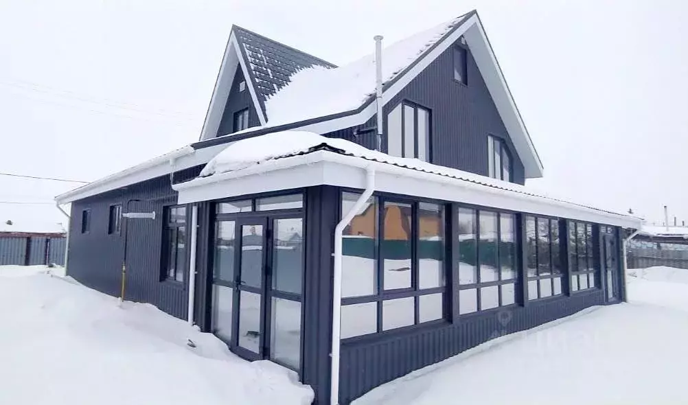 Дом в Омская область, Омский район, с. Усть-Заостровка ул. 2-я ... - Фото 1