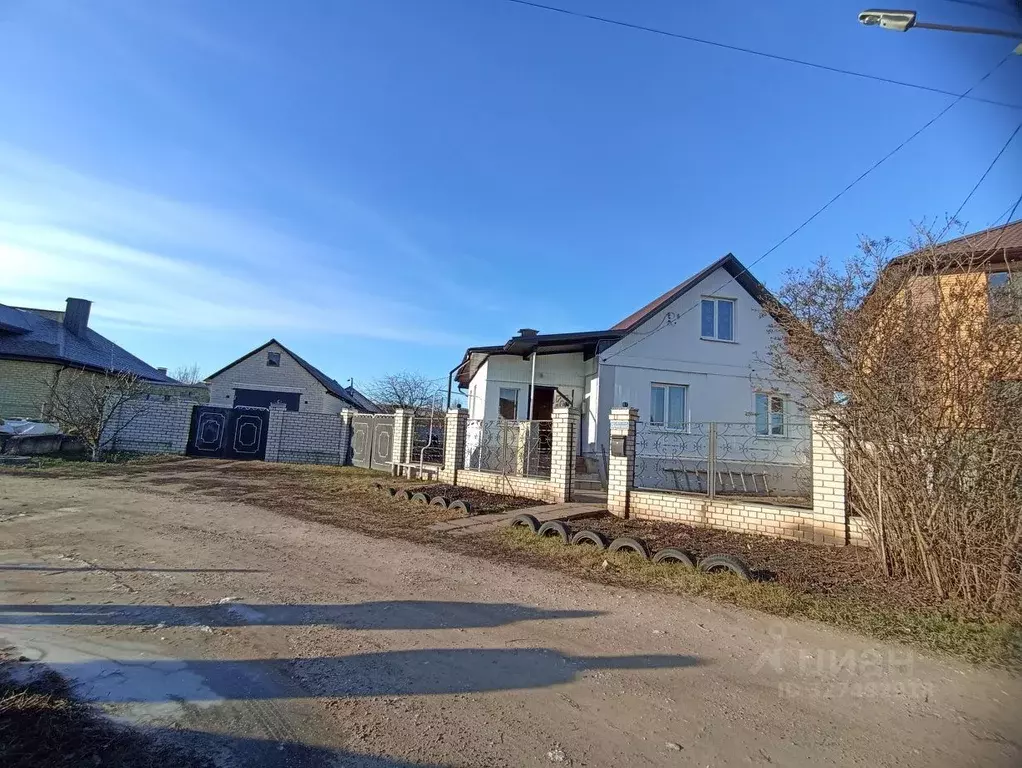 Дом в Воронежская область, Семилуки Южный мкр, ул. Героев Космоса, 6 ... - Фото 1