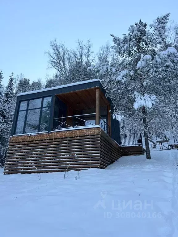 Дом в Свердловская область, Нижнесергинский район, Михайловское ... - Фото 1
