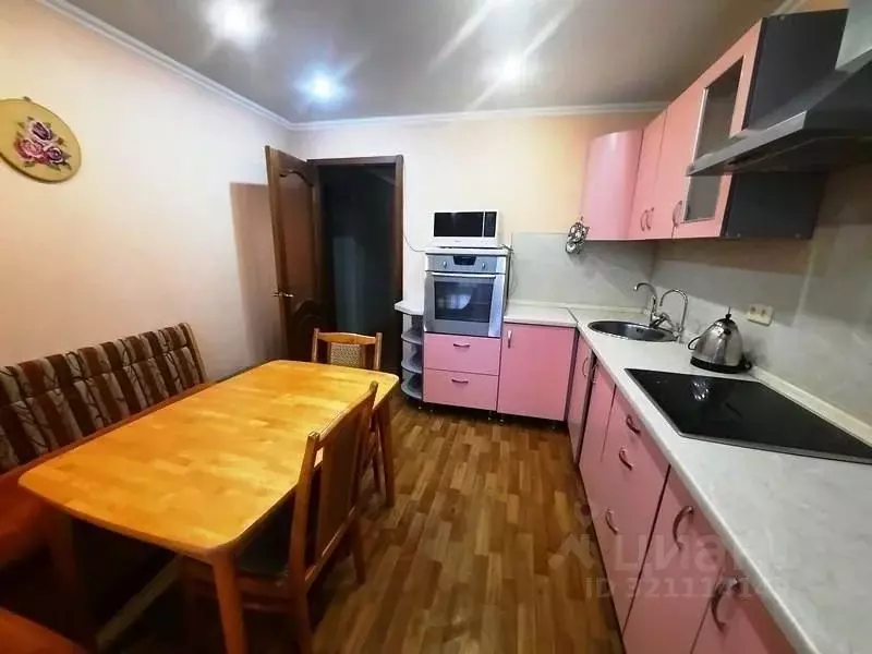 2-к кв. Белгородская область, Белгород ул. 5 Августа, 33 (69.0 м) - Фото 1