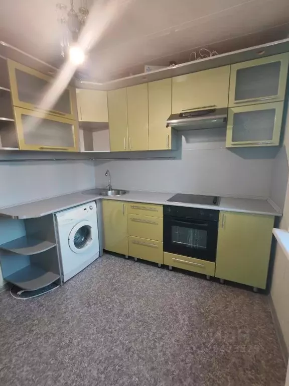 1-к кв. Курганская область, Курган Заозерный жилрайон, 3-й мкр, 12к1 ... - Фото 1