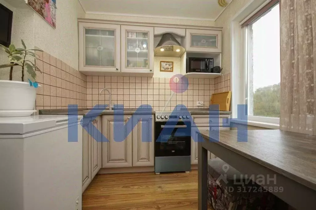 2-к кв. Красноярский край, Красноярск Парашютная ул., 74а (41.0 м) - Фото 0