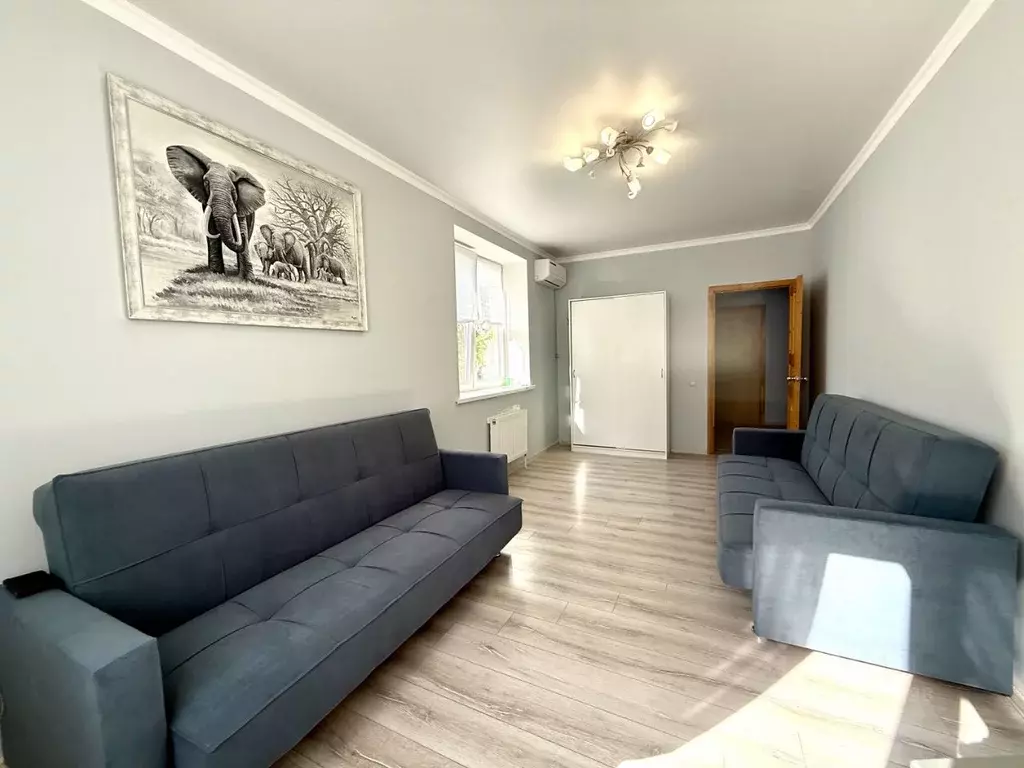 2-к кв. Краснодарский край, Краснодар ул. Лиссабонская, 109к24 (60.0 ... - Фото 1