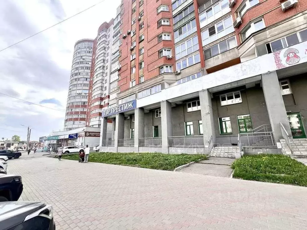 Помещение свободного назначения в Кировская область, Киров Октябрьский ... - Фото 1