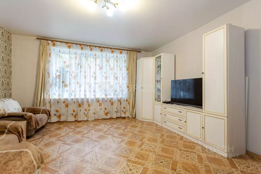 3-к кв. Кемеровская область, Новокузнецк ул. Энтузиастов, 13 (73.1 м) - Фото 1