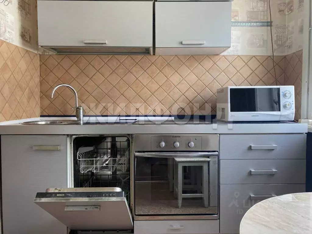 2-к кв. Иркутская область, Иркутск ул. Маршала Конева, 64 (42.5 м) - Фото 1
