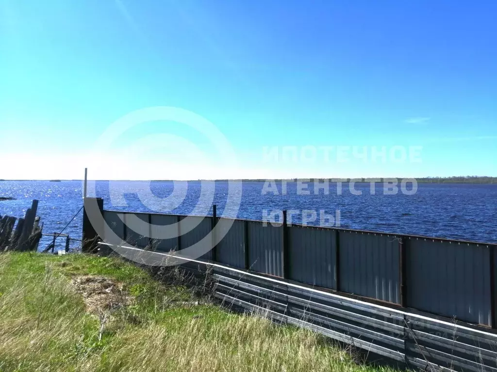 Участок в Ханты-Мансийский АО, Нижневартовск Октябрьская ул., 1А (13.0 ... - Фото 1