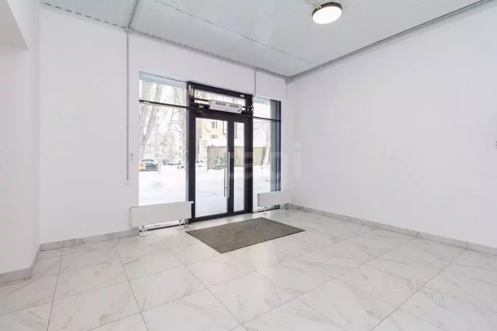 Помещение свободного назначения в Тюменская область, Тюмень Заречный ... - Фото 1