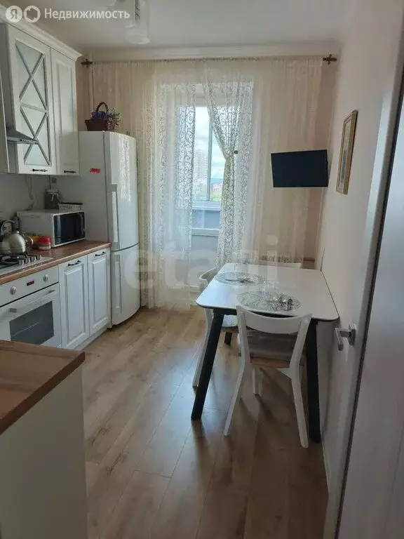 3-комнатная квартира: Набережные Челны, 21-й комплекс, 18 (68.8 м) - Фото 0
