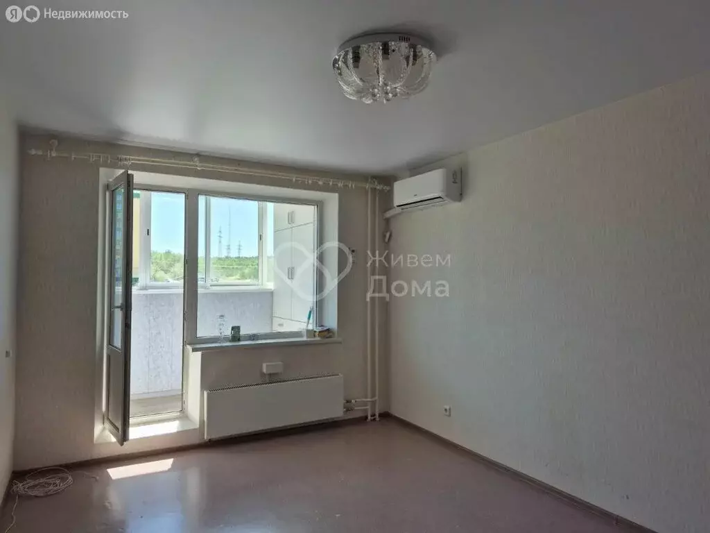 1-комнатная квартира: Волгоград, улица Академика Комарова, 76 (40 м) - Фото 0