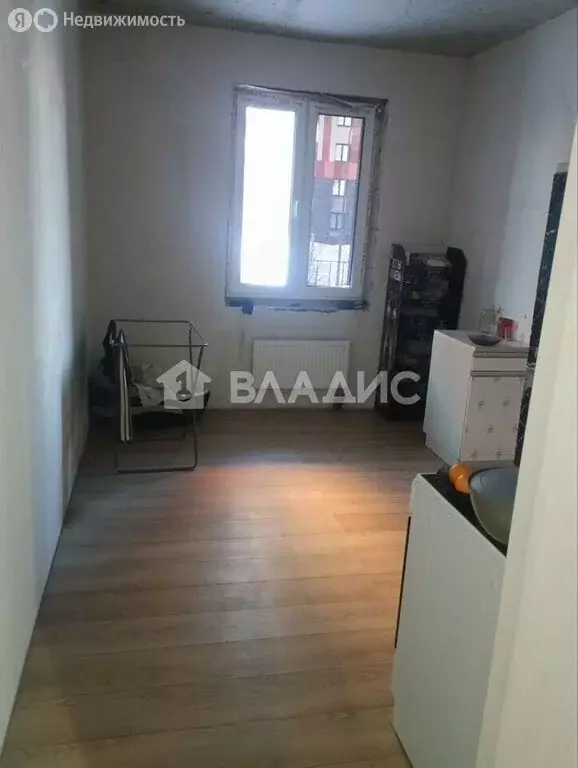 2-комнатная квартира: Москва, район Троицк, Чароитовая улица, 1к4 ... - Фото 2