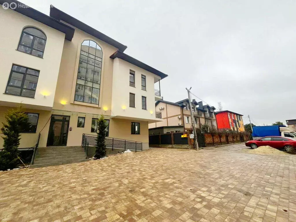 1-комнатная квартира: Симферополь, улица Батурина, 1 (37.5 м) - Фото 2