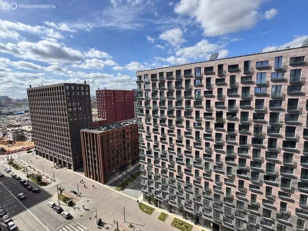 3-комнатная квартира: Москва, бульвар Братьев Весниных, 4 (69 м) - Фото 1