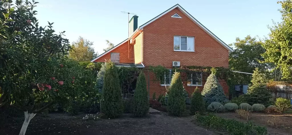 Дом в Ейск, Цветочная улица (187 м) - Фото 1