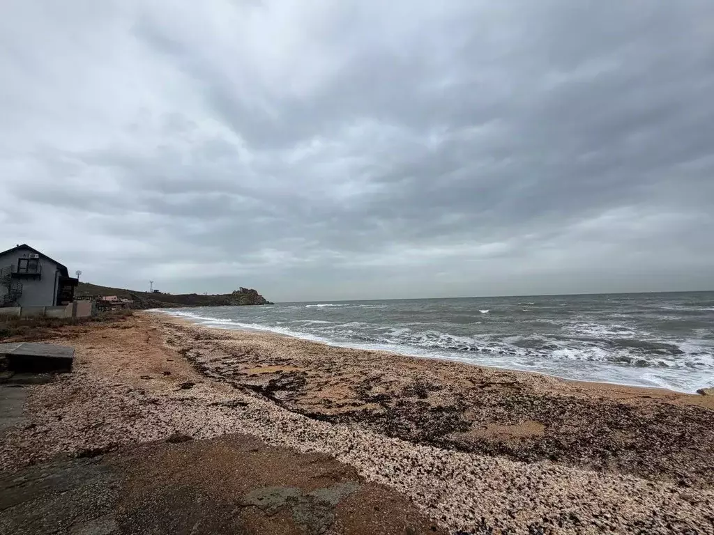 Участок в Крым, Ленинский район, Войковское с/пос, с. Курортное ул. ... - Фото 1